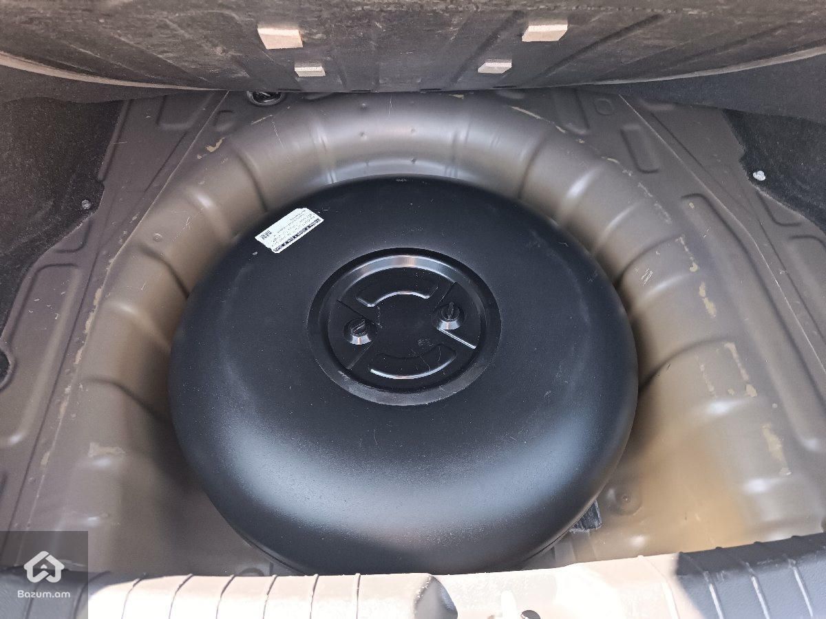 Hyundai Elantra 2017 - image 11