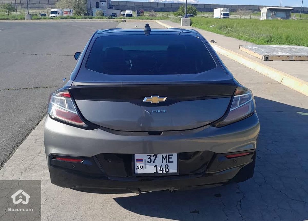 chevrolet volt 2 - image 2