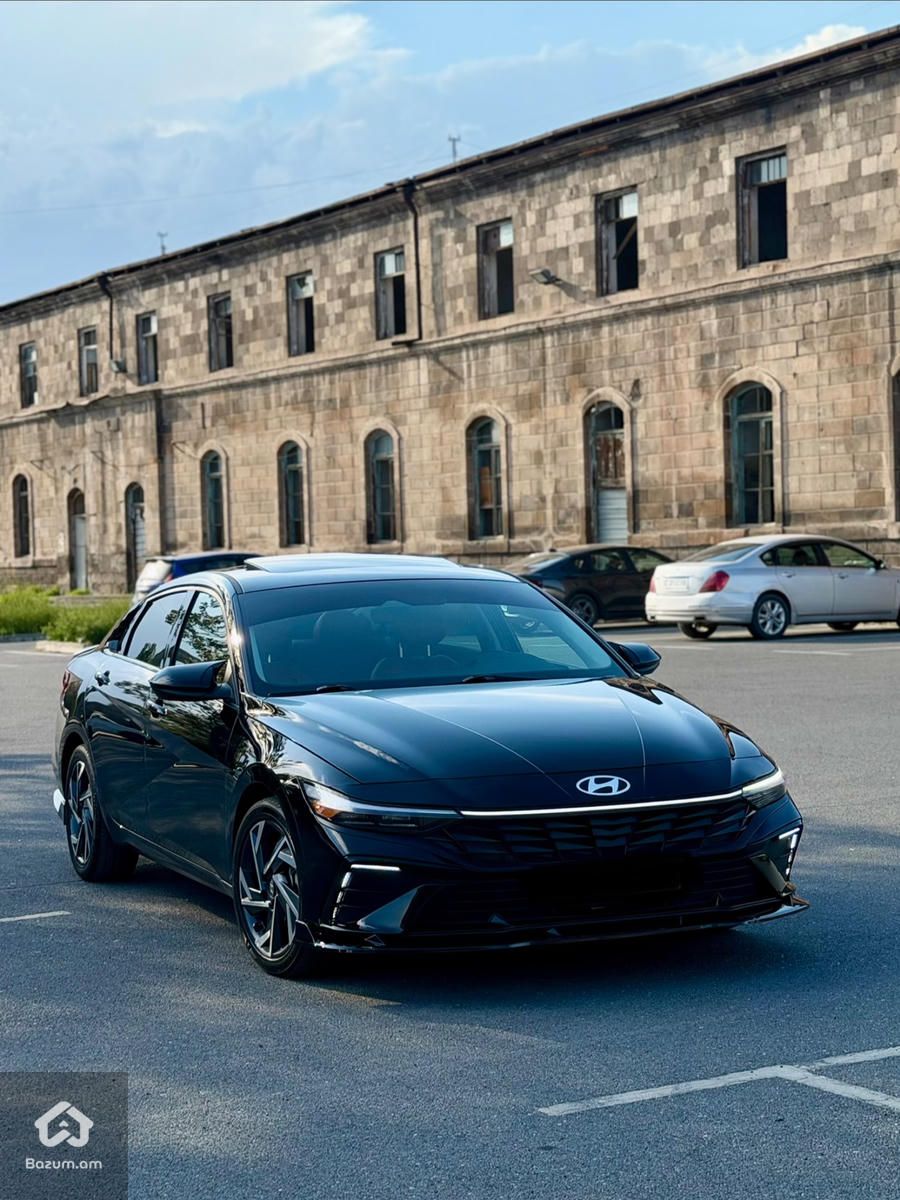 Hyundai Elantra SEL+ - image 1