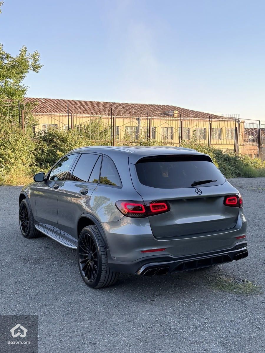 Mercedes Benz GLC300 - image 6