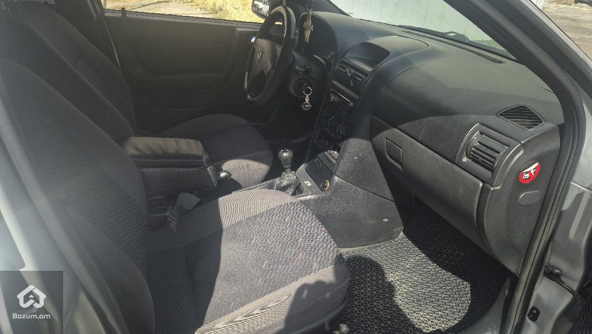 Opel Astra 2001 - image 10