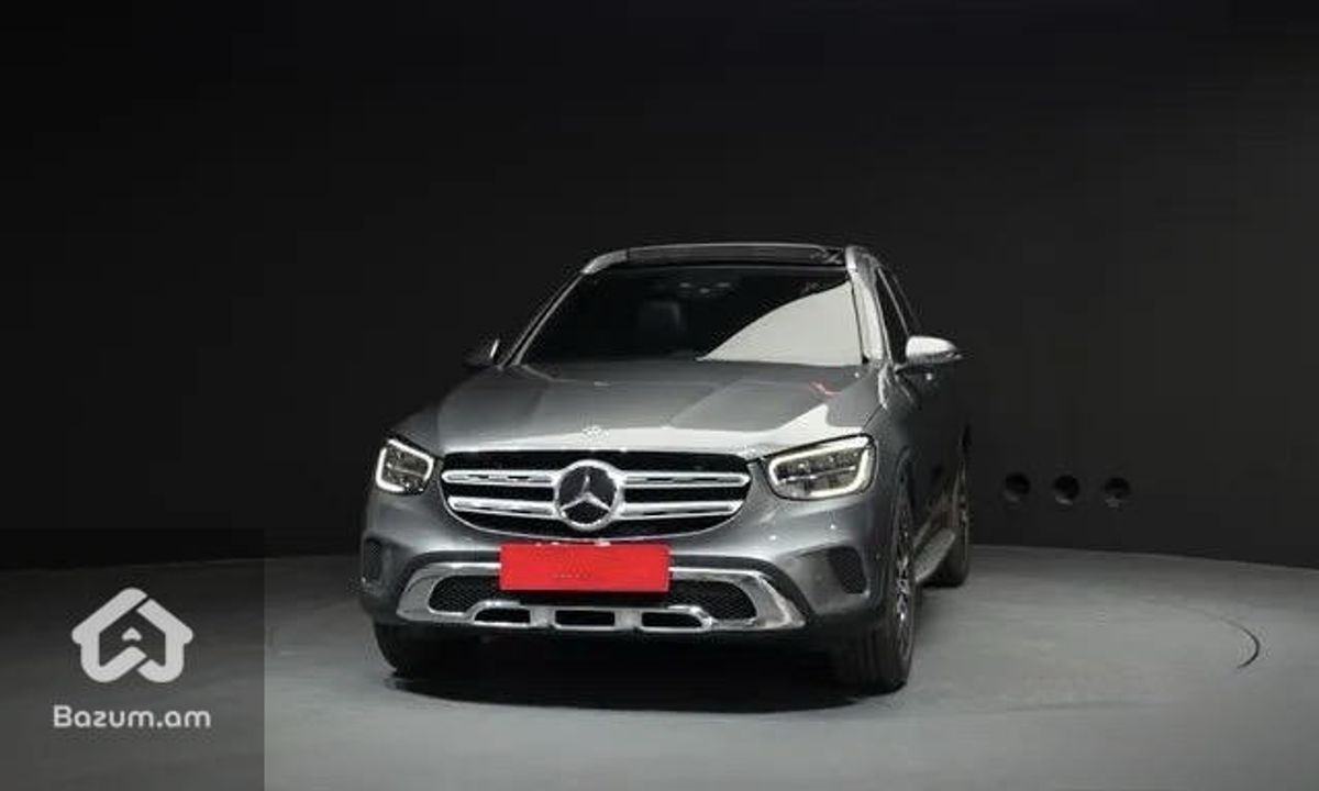 Mercedes Benz GLC-Class X253GLC300 4MATIC - image 3