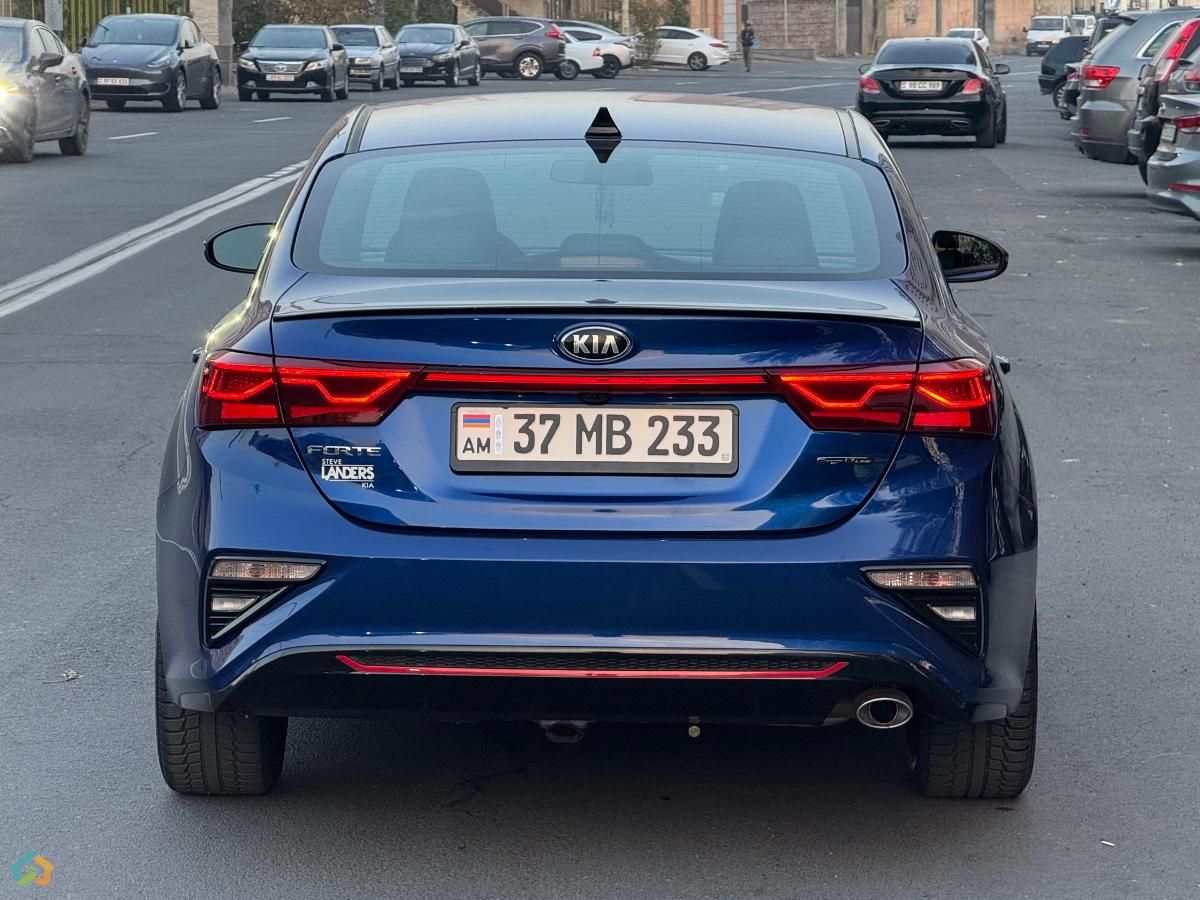 KIA FORTE GT LINE - image 5