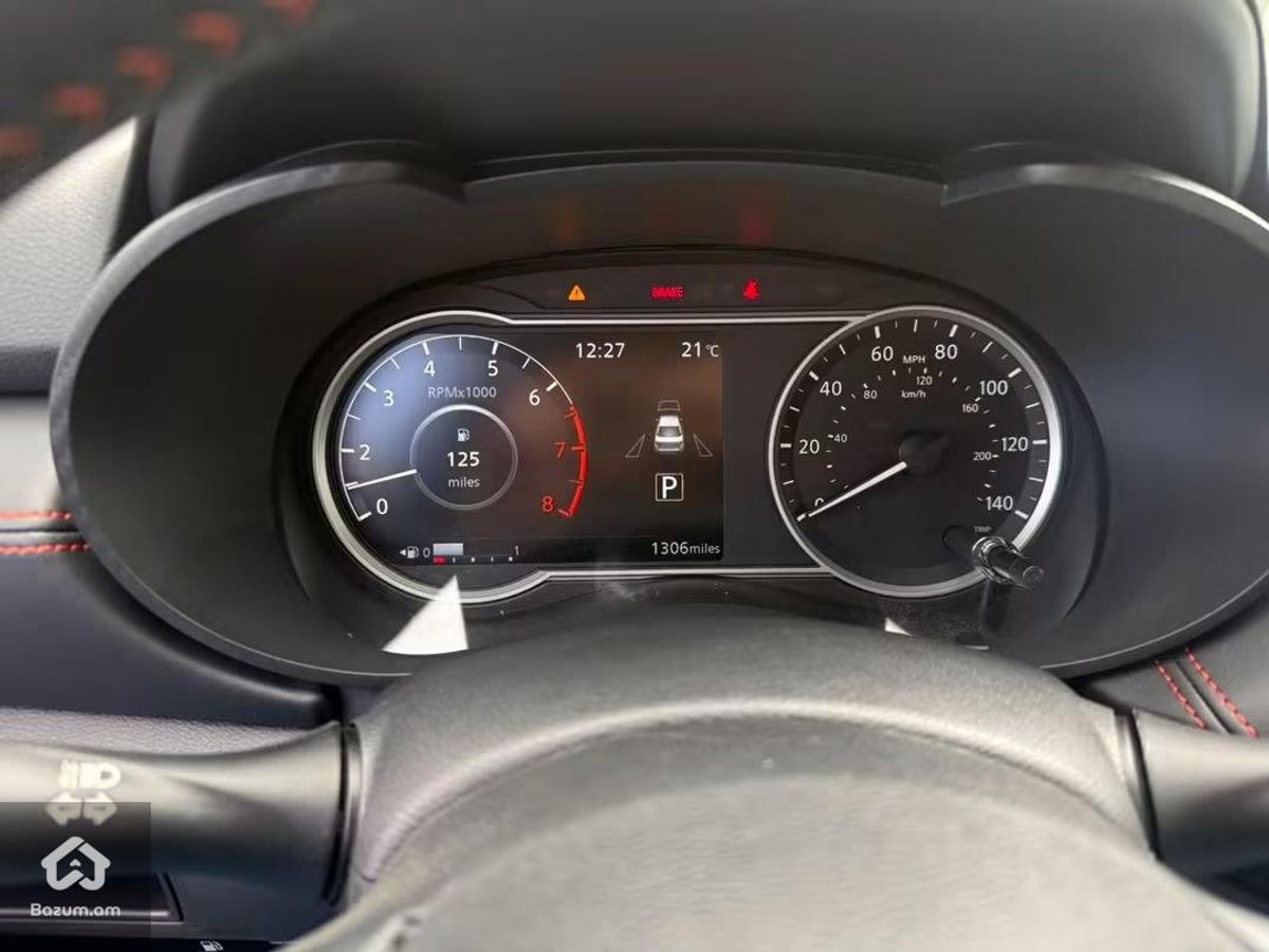 Nissan Versa SR 2025 - image 12
