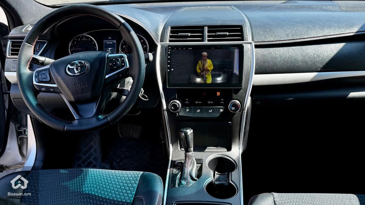 Toyota Camry 2015 - image 8