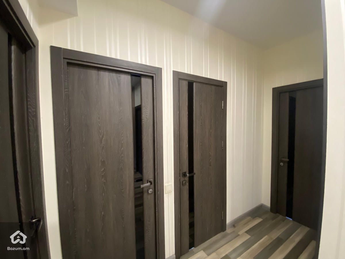 Վաճառվում է 5 սենյականոց բնակարան Արաբկիրում` Կոմիտասի պողոտայում  - image 11