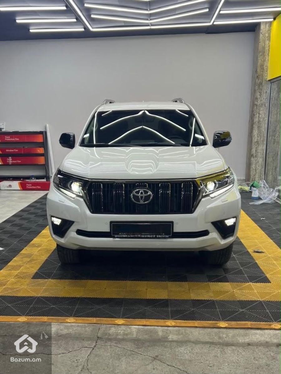 Toyota Land Cruiser Prado 2022 - image 2