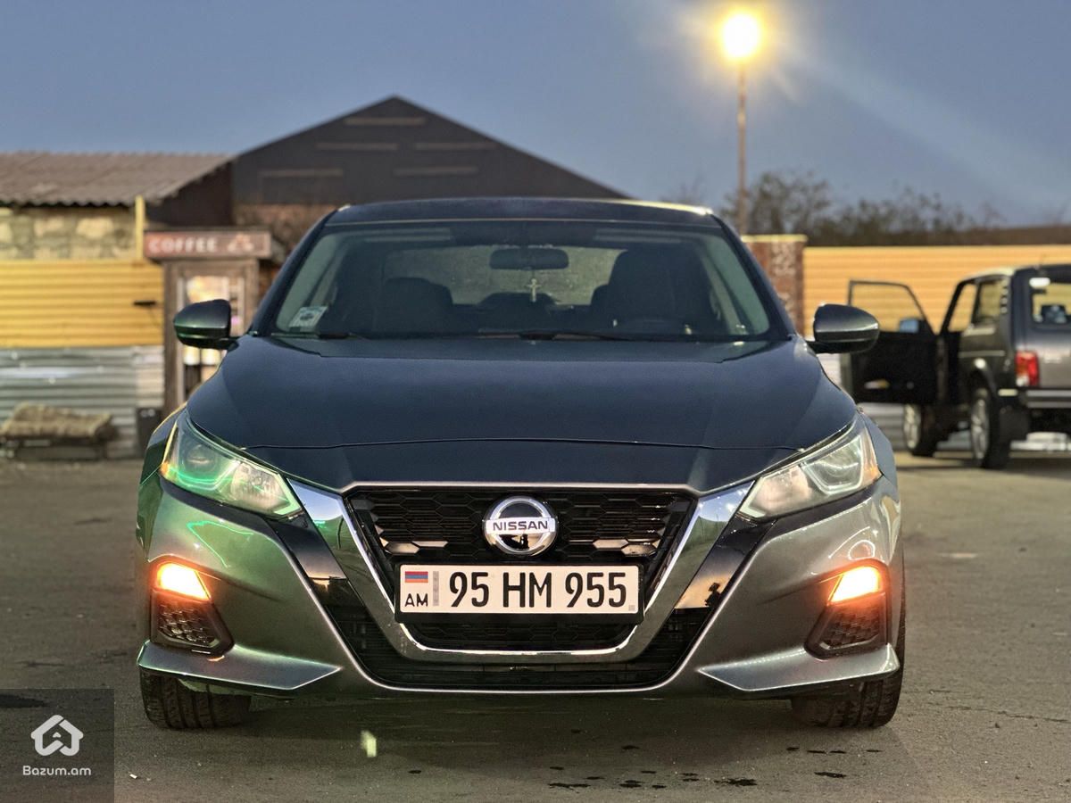 Nissan Altima 2020 - image 1