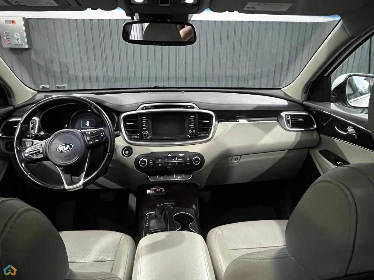 Kia Sorento - image 2