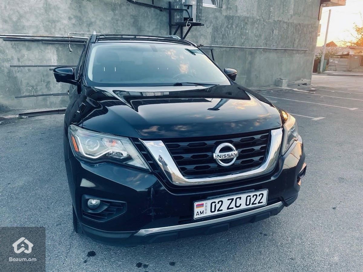 Nissan Pathfinder Platinium - image 3