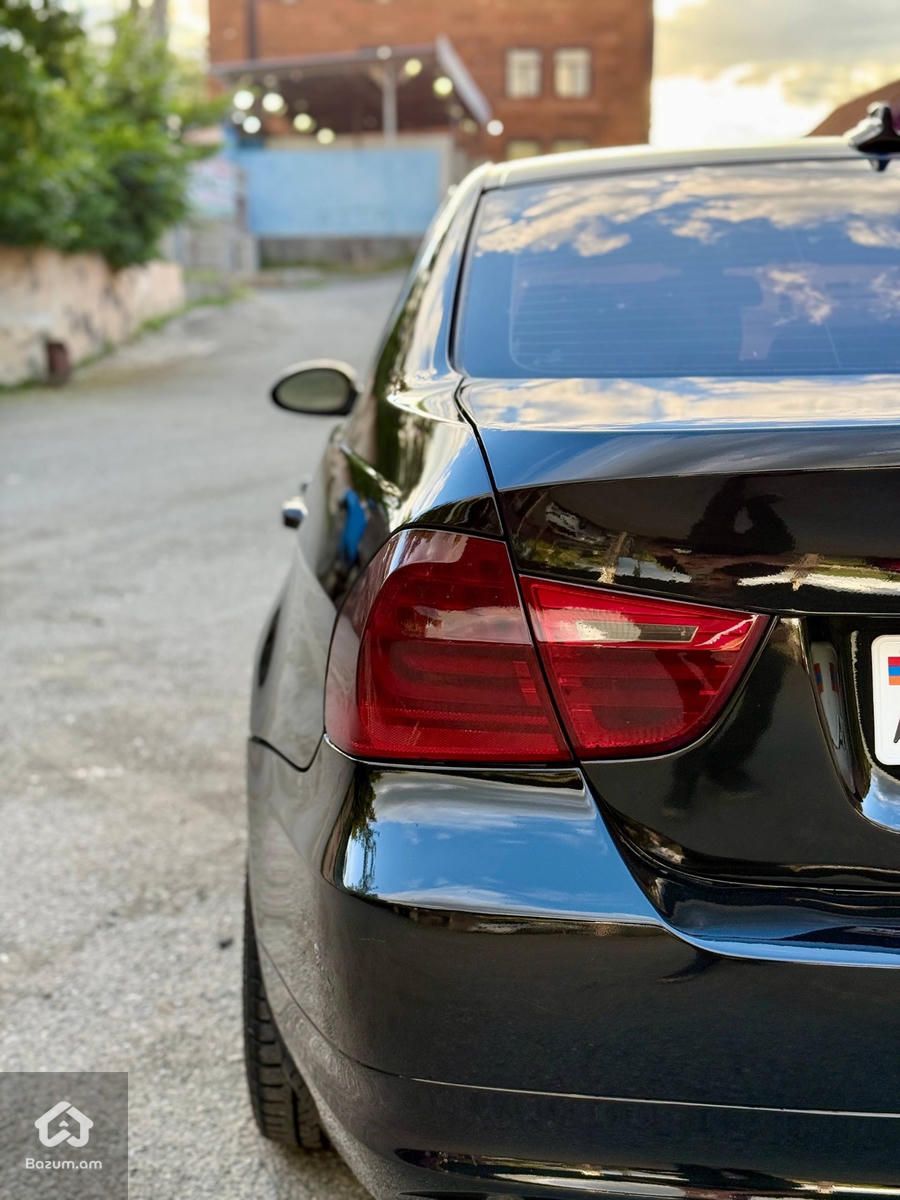 BMW 330i E90 - image 8