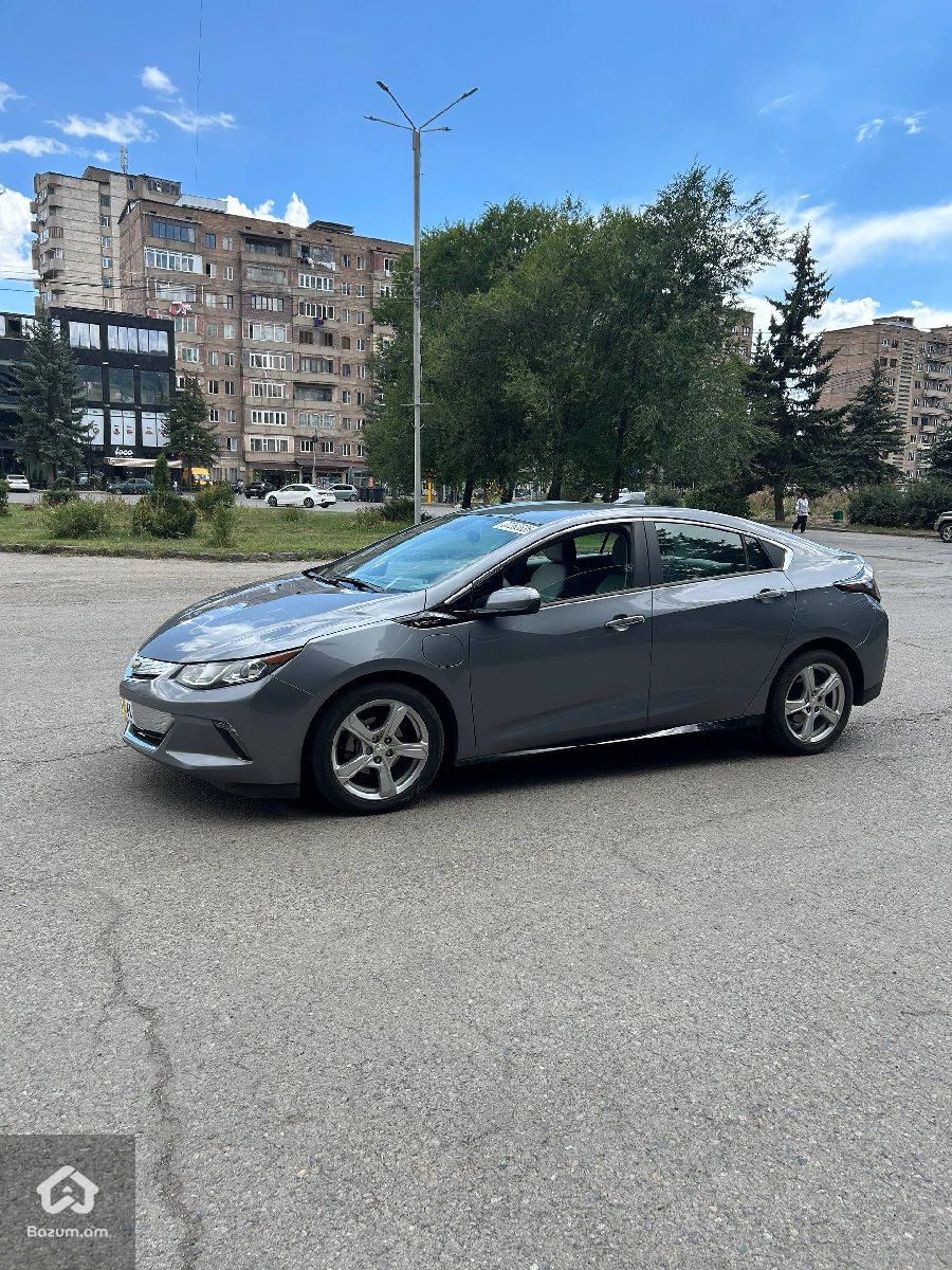 Chevrolet Volt 2018 - image 3