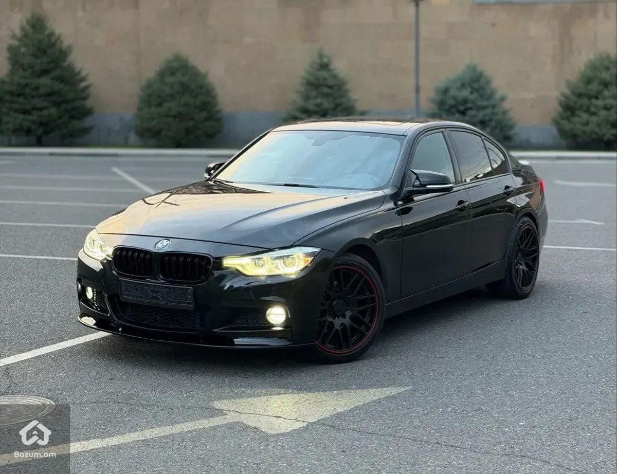 BMW 330 2018 - image 1