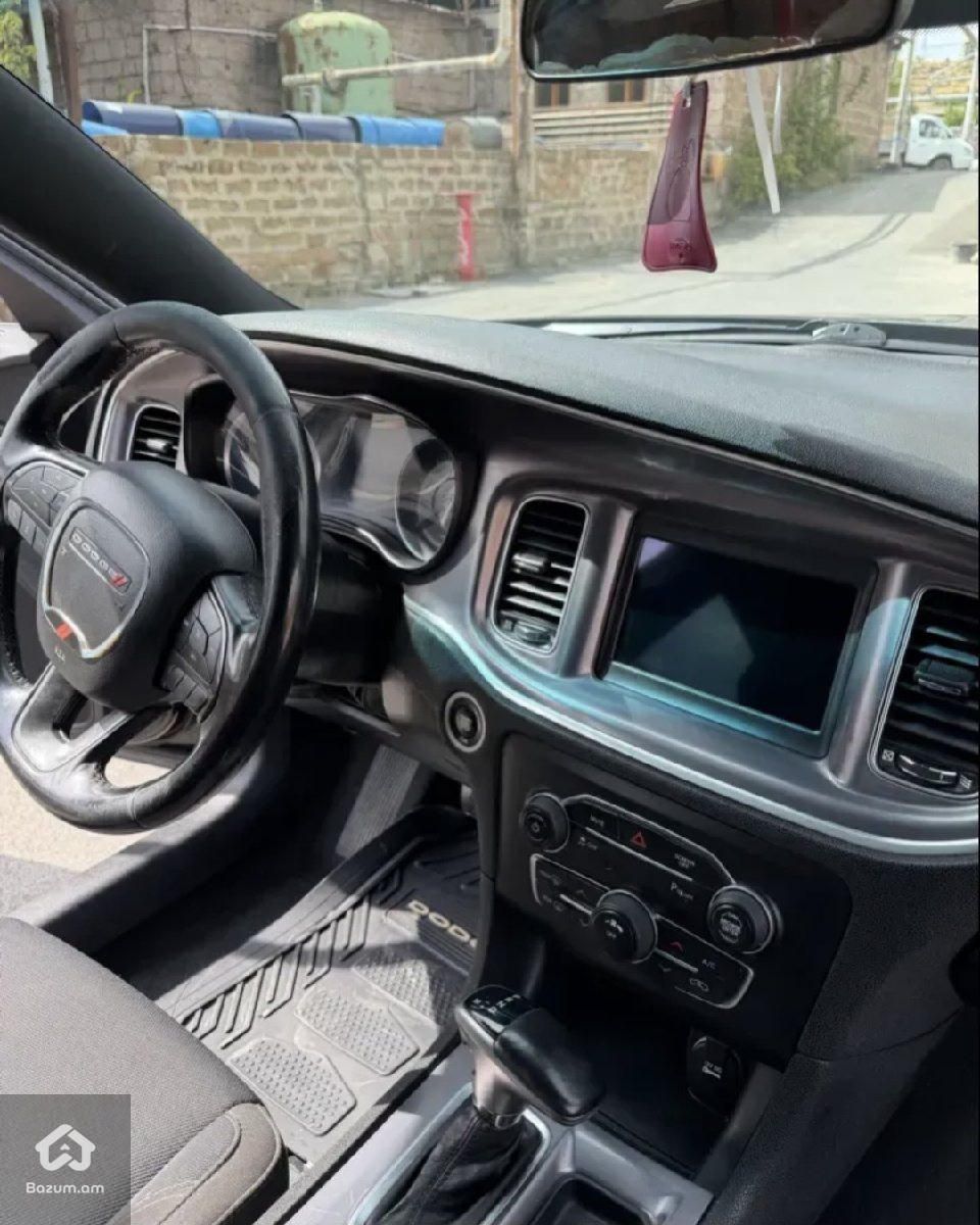 Dodge Charger 2019 - image 6