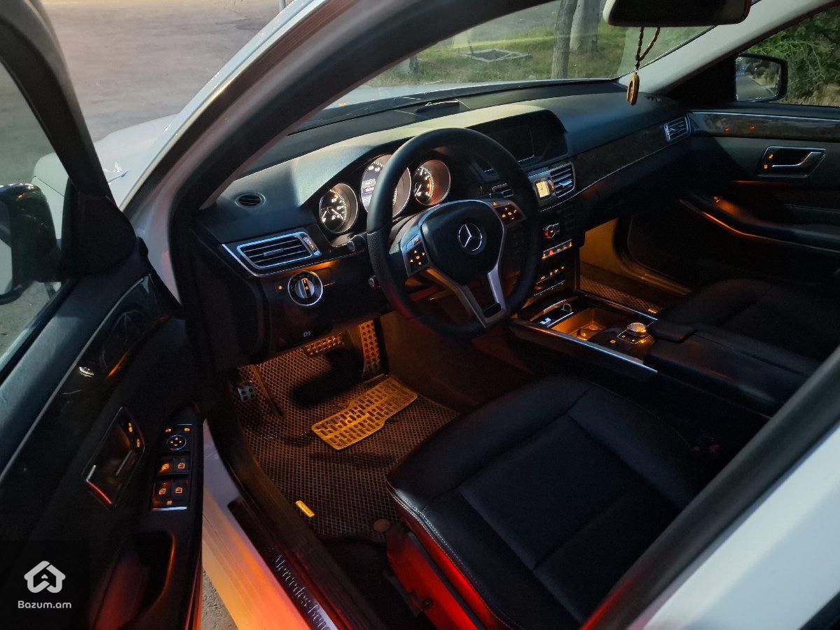 Mercedes-Benz E 200 2013 - image 9