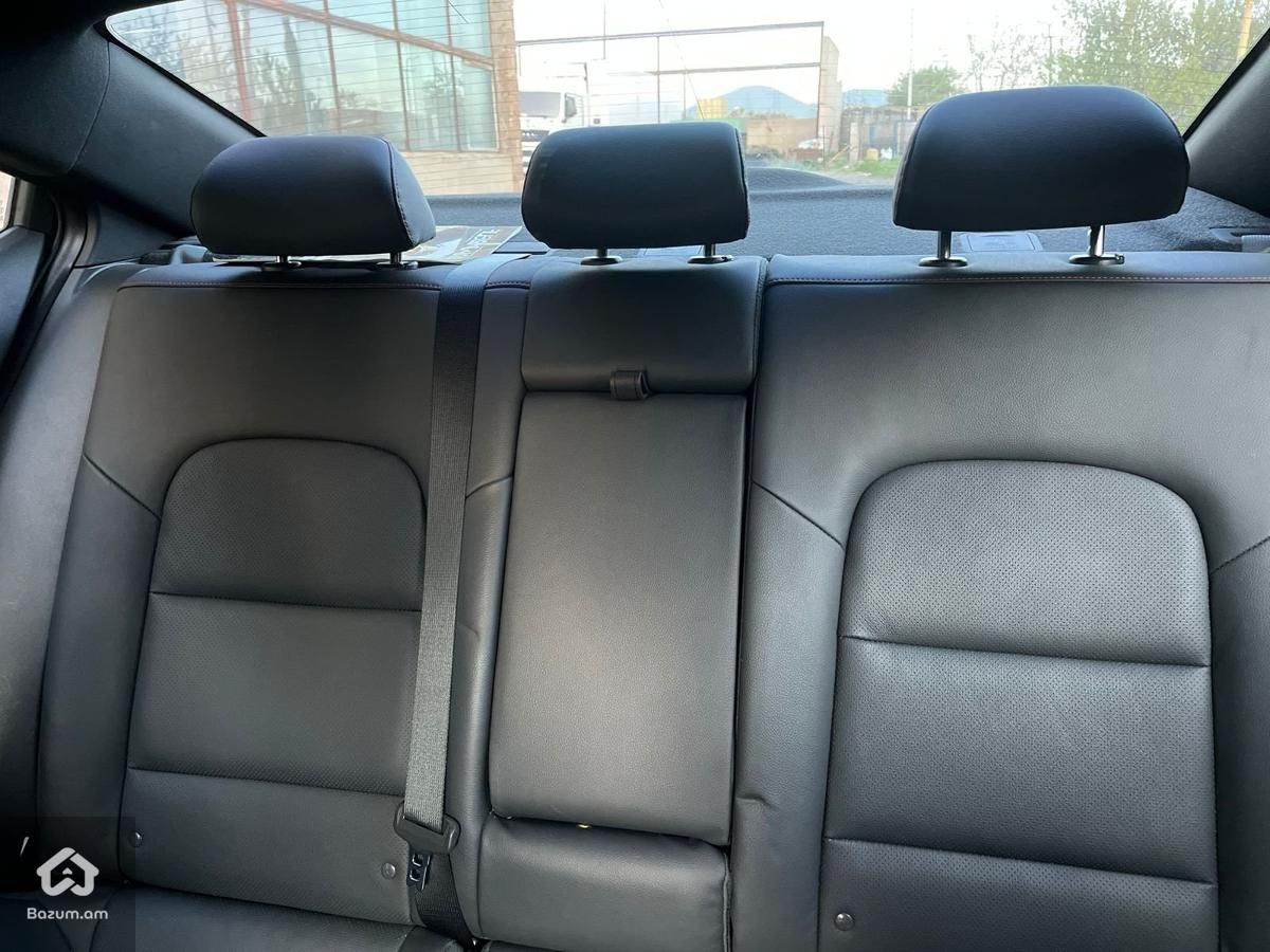Hyundai - image 11