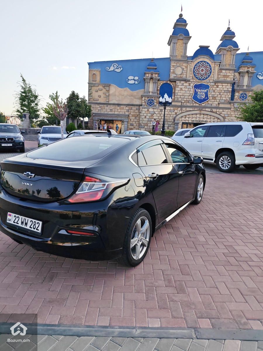 Chevrolet Volt 2  - image 4