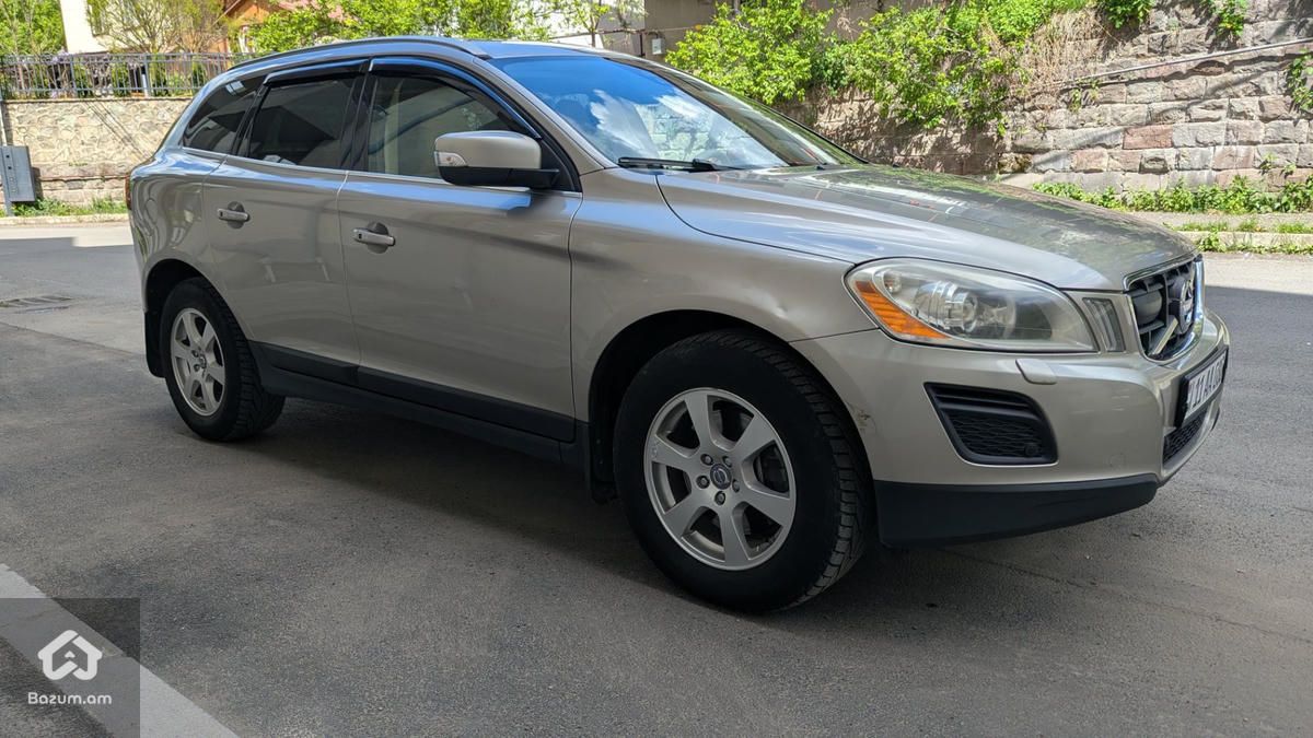 Volvo XC60  - image 6