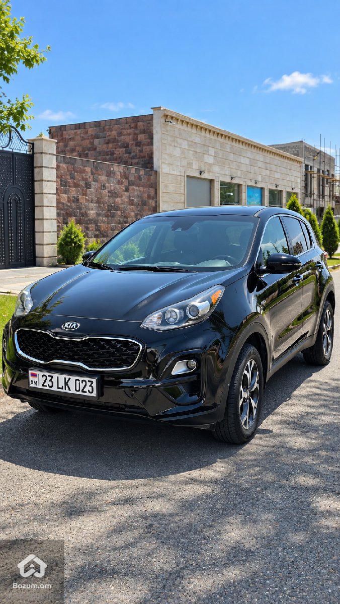 Kia Sportage  - image 2