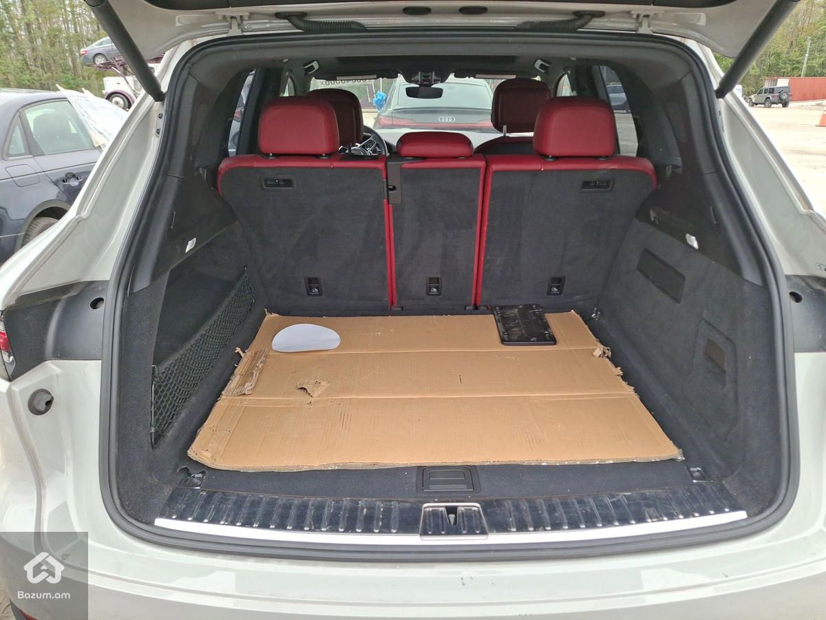 Porsche Cayenne 2023 - image 17