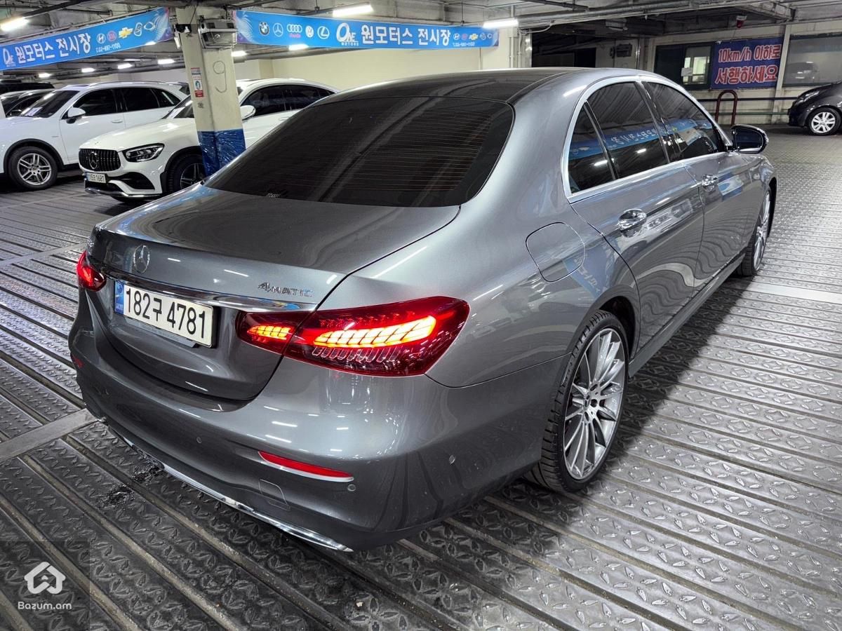 Mercedes Benz E350 AMG Line W213 - image 40