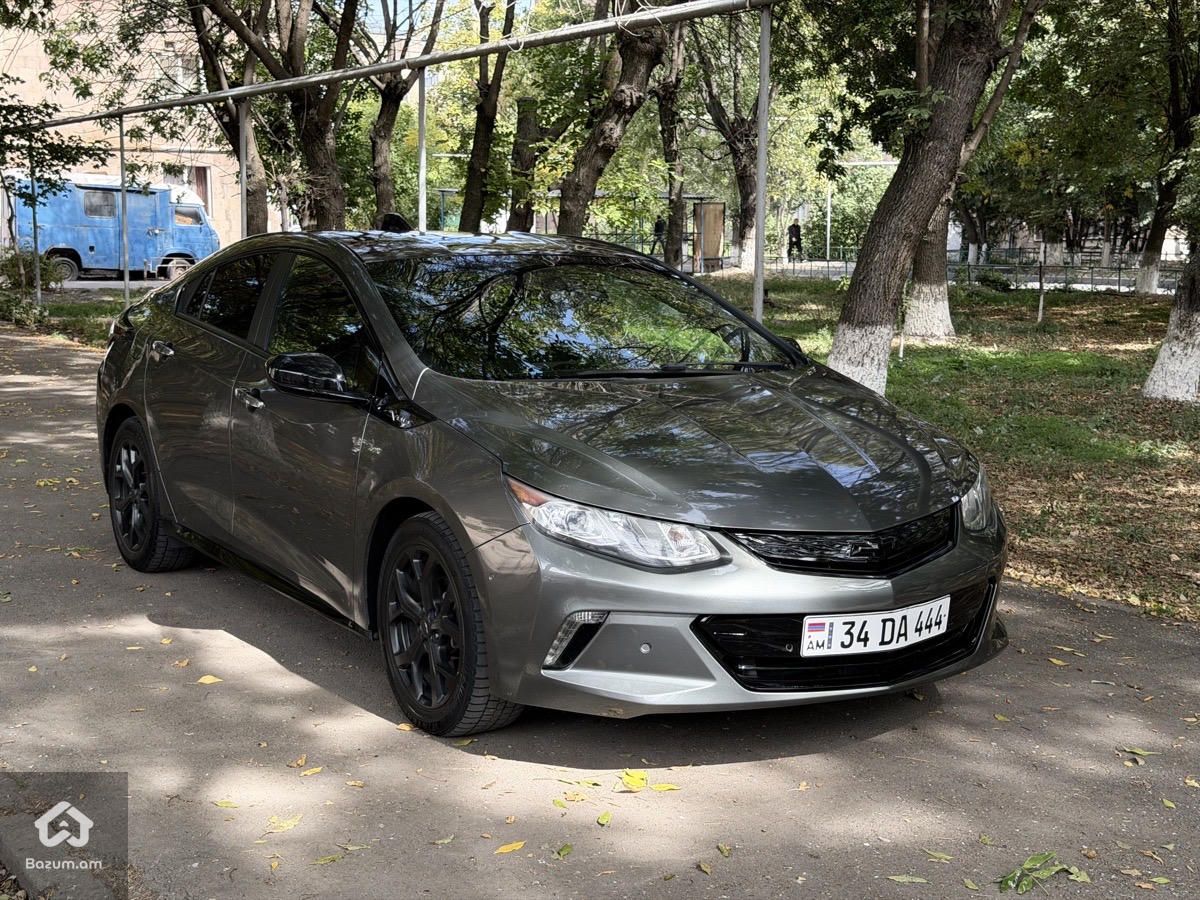 Chevrolet Volt 2017 - image 2