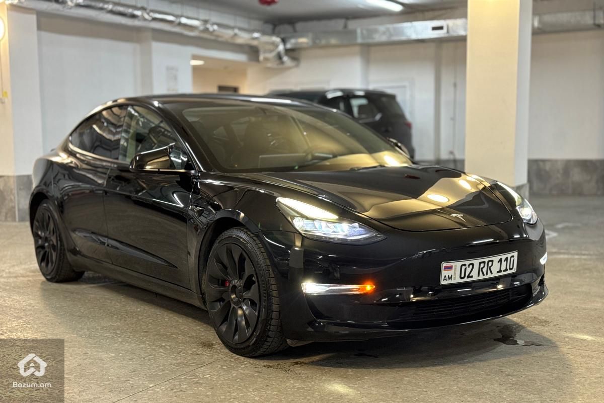 Tesla model 3 - image 4