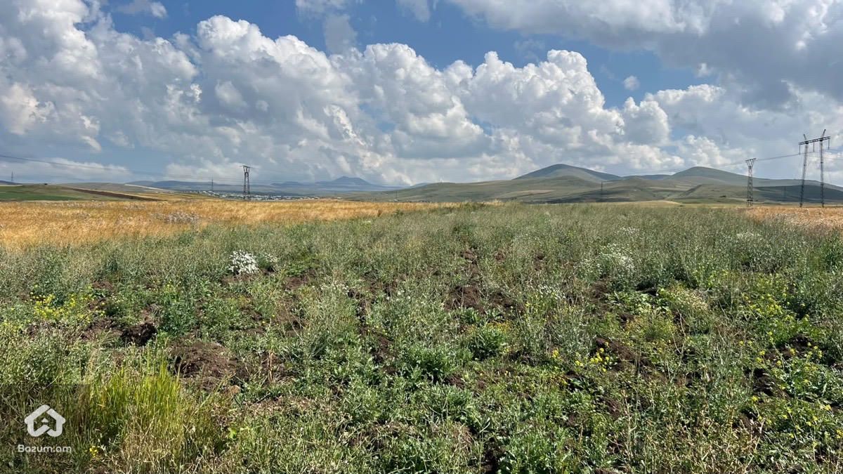 Հող Երևան-Սևան մայրուղու մոտ - image 4