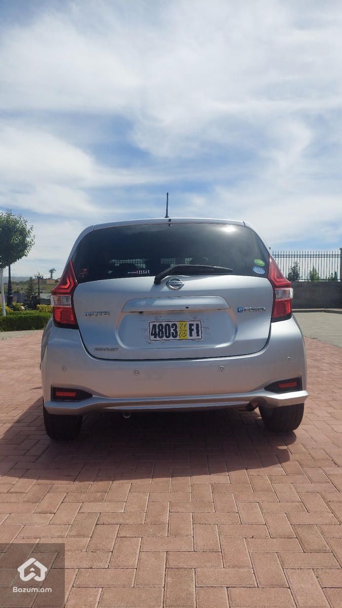 Nissan Note E-Power Hybrid MEDALIST 2016թ - image 6