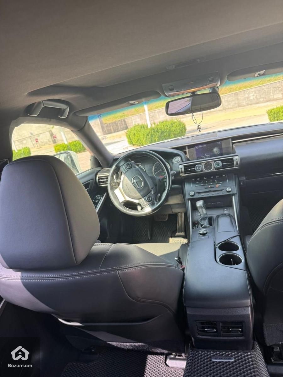 Lexus is 200t - image 10