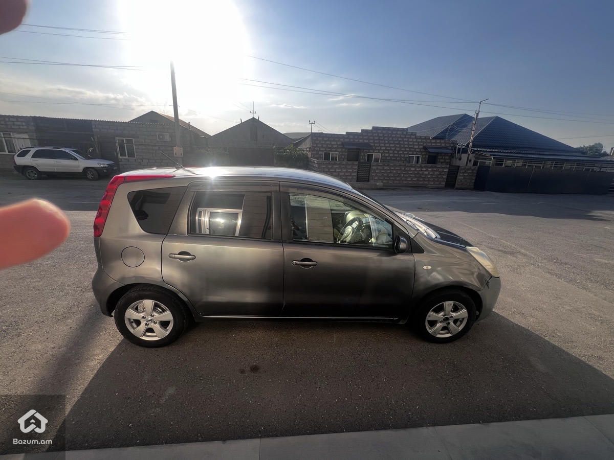 Nissan Note 2005 - image 1