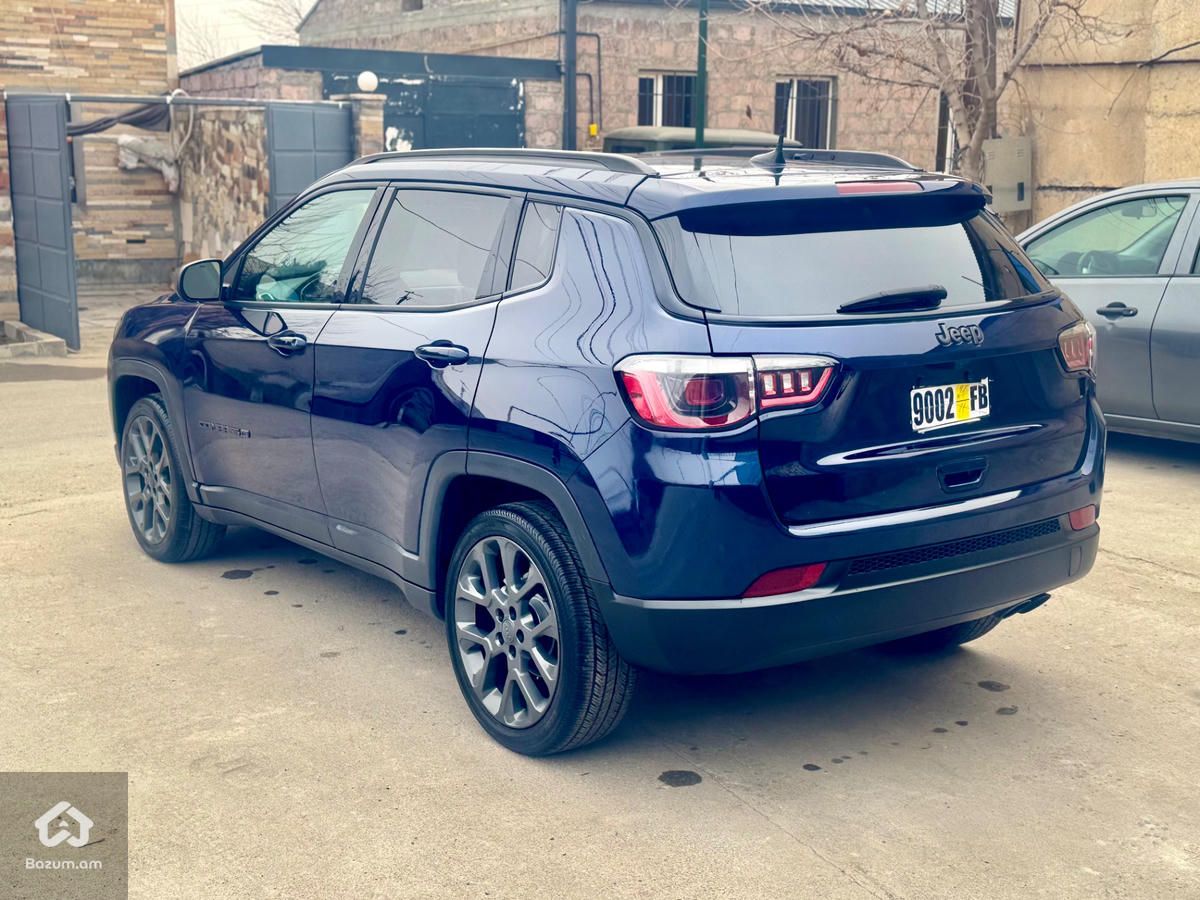 Jeep Compass Aniversary - image 12