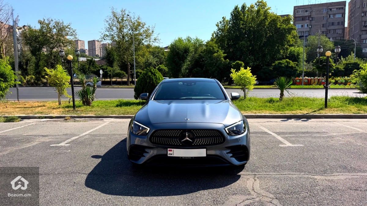 Mercedes Benz E350 AMG Line W213 - image 1