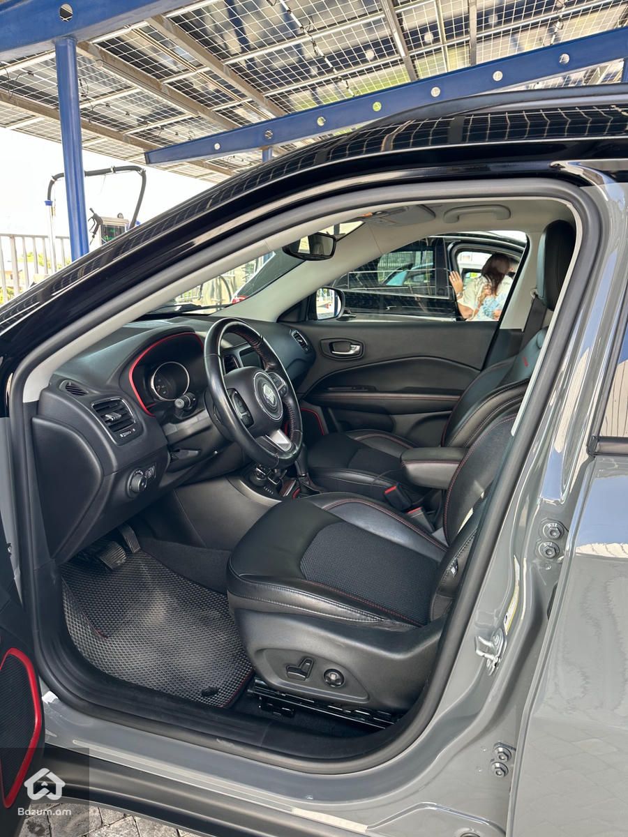 Jeep Compass 2021 - image 12