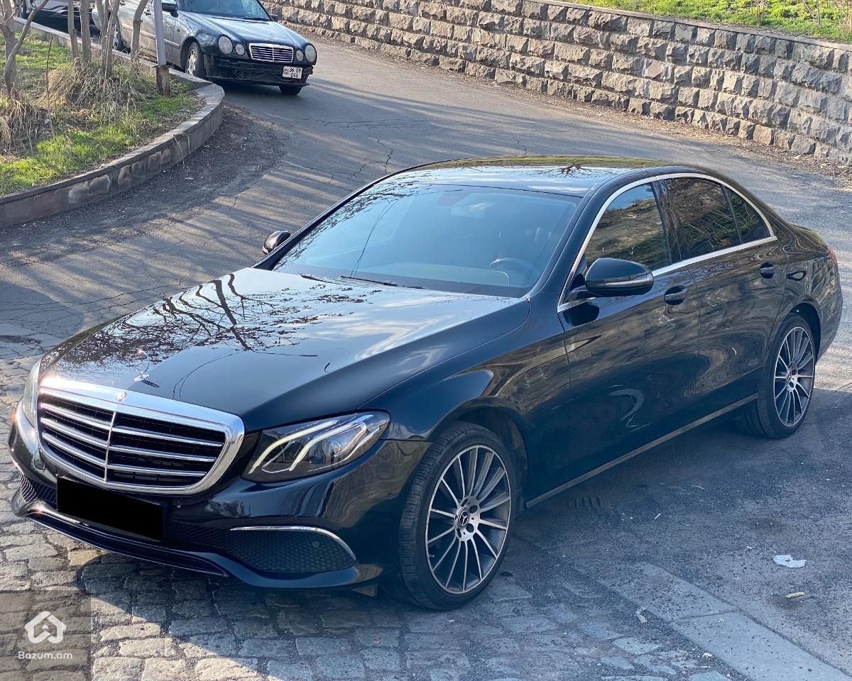 Mercedes E200 - image 3