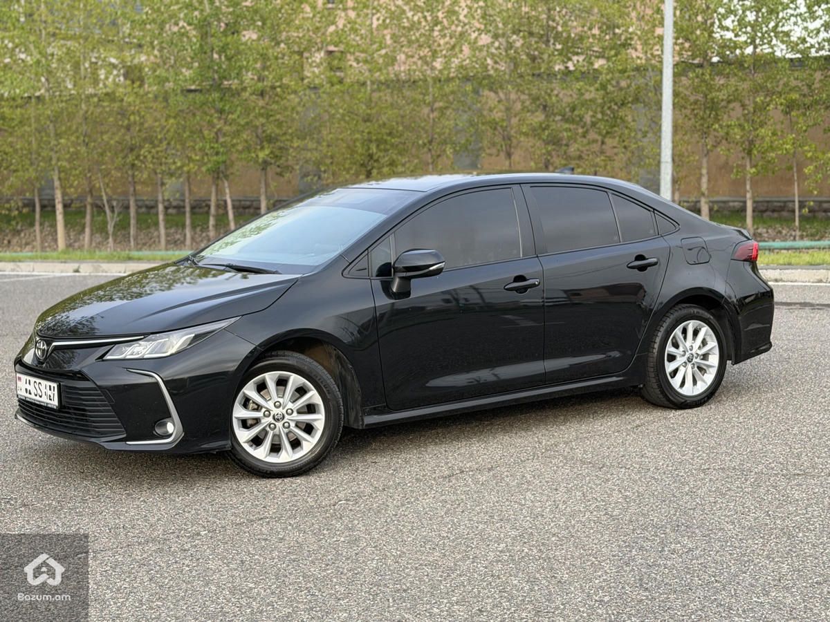 Toyota Corolla - image 4