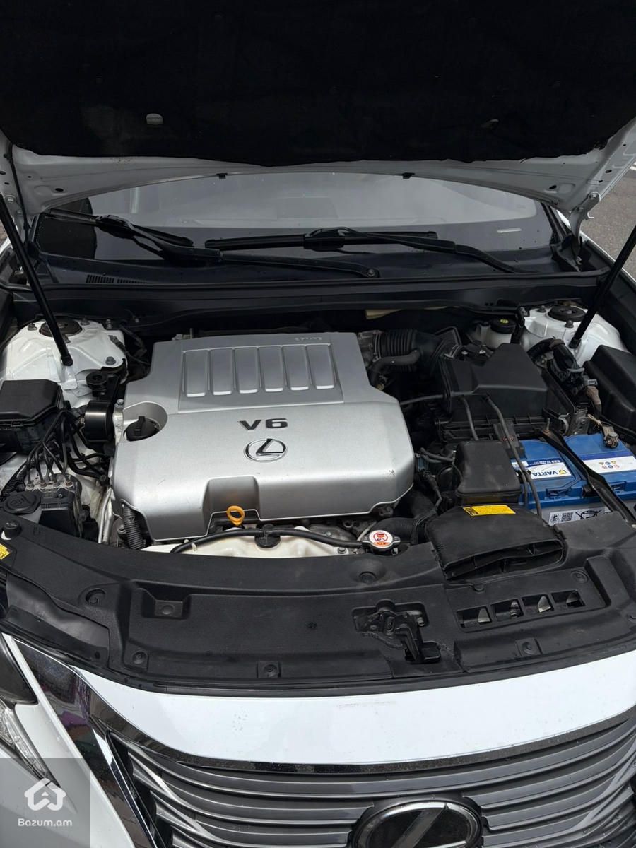 Lexus - image 7