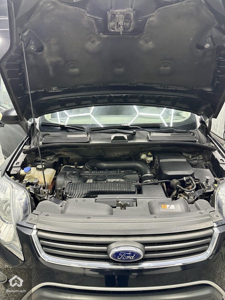 Ford Kuga 2010 - image 9