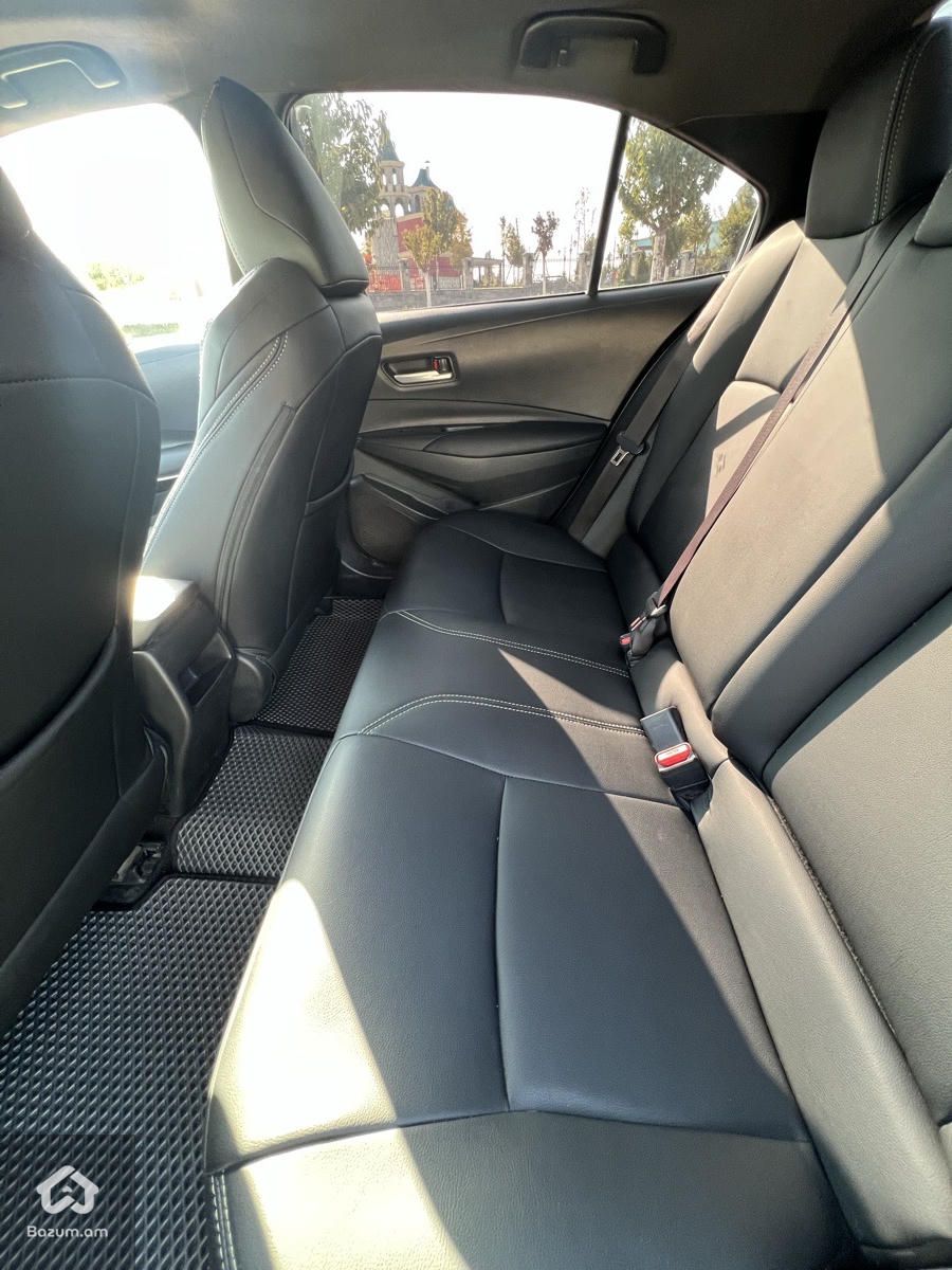 Toyota Corolla 2020 - image 8
