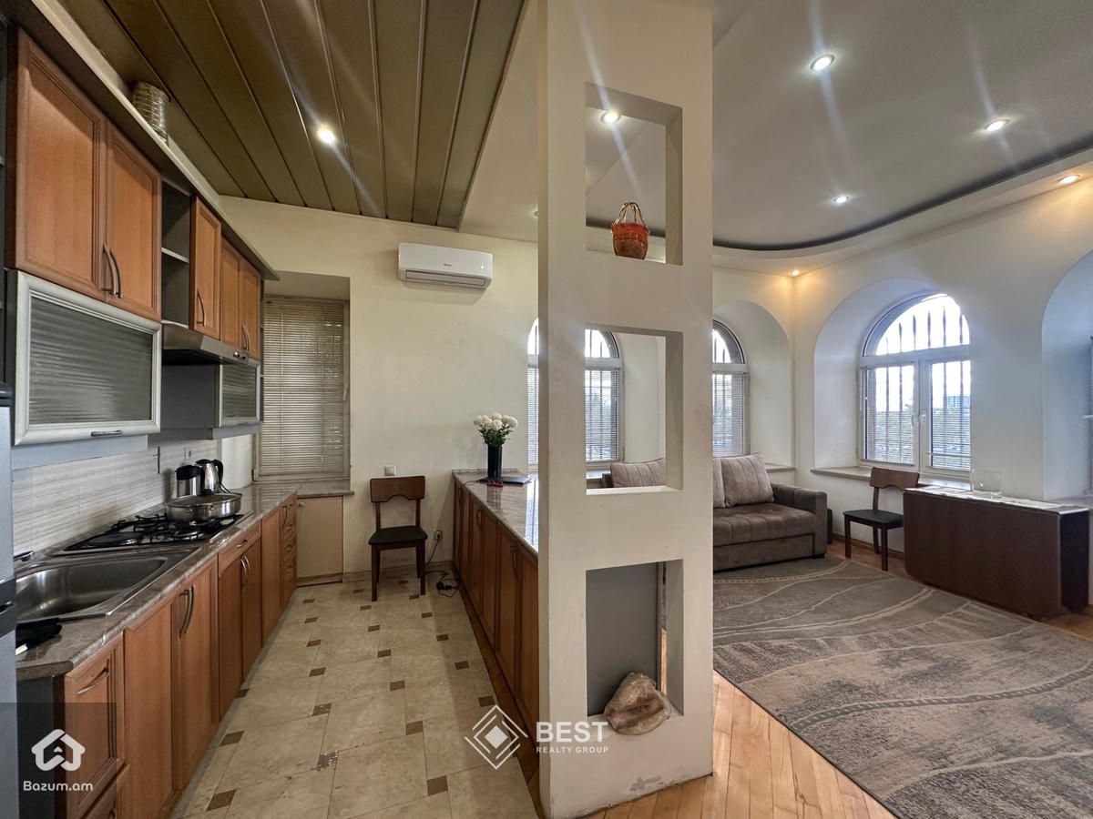  Կենտրոնում Մաշտոցի պողոտայում,  վարձով է տրվում 2 սենյականոց բնակարան  - image 7