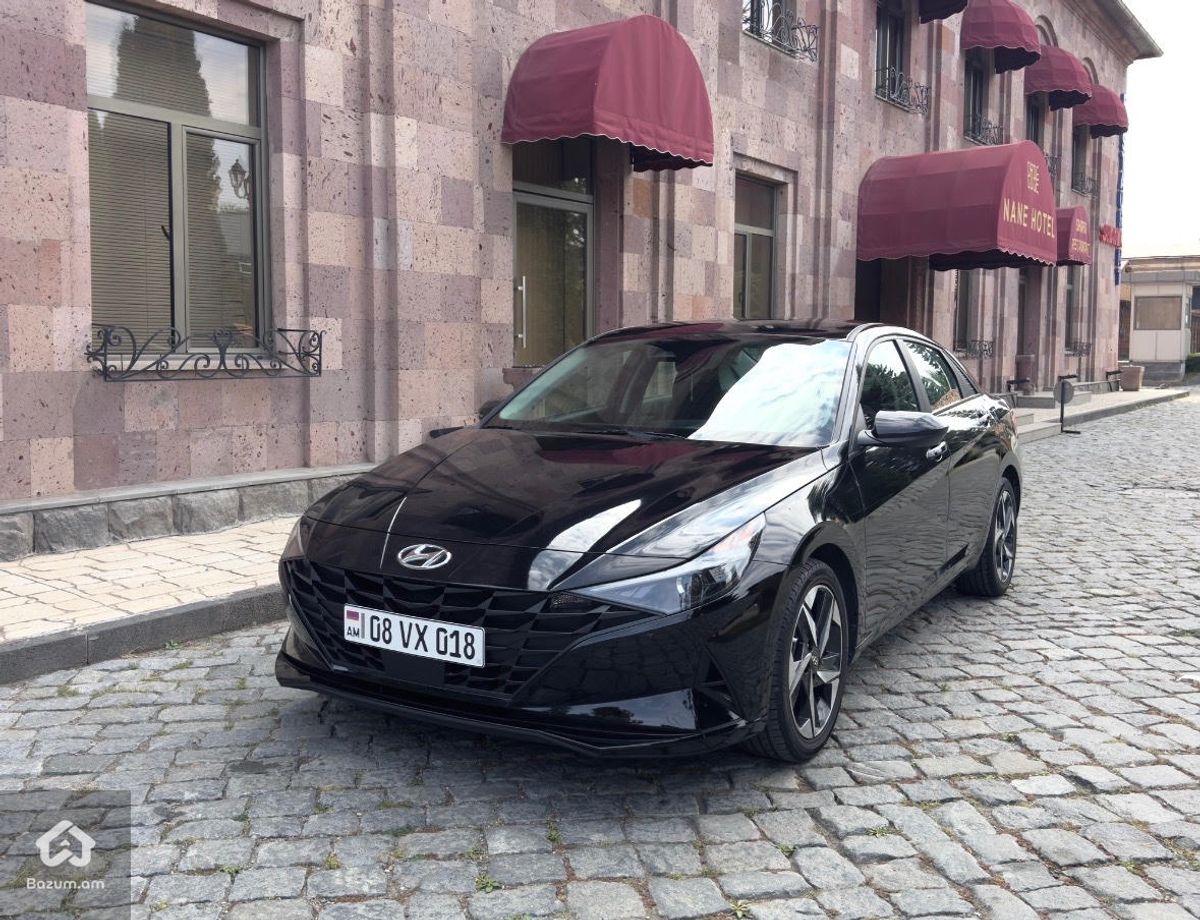 Hyundai Elantra 2023 - image 2