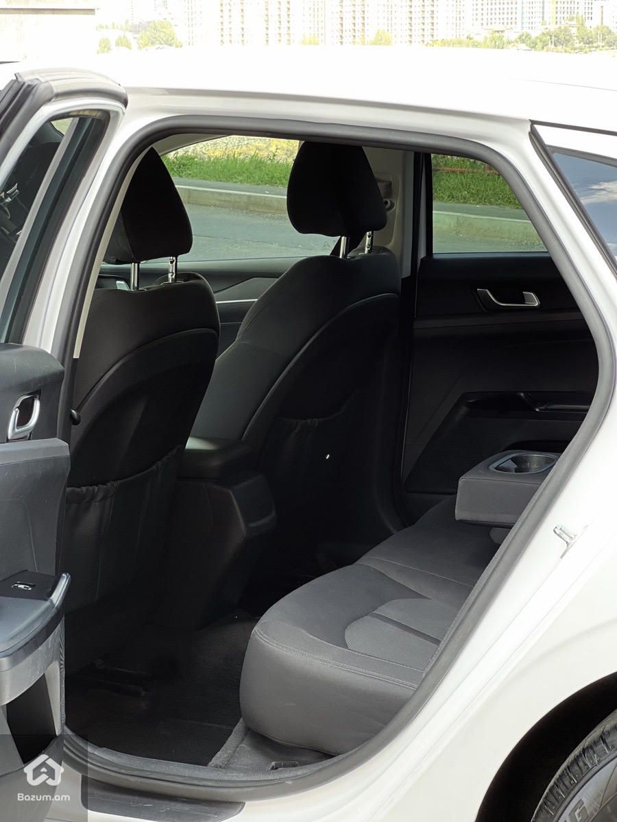 Kia K5 2020 - image 11