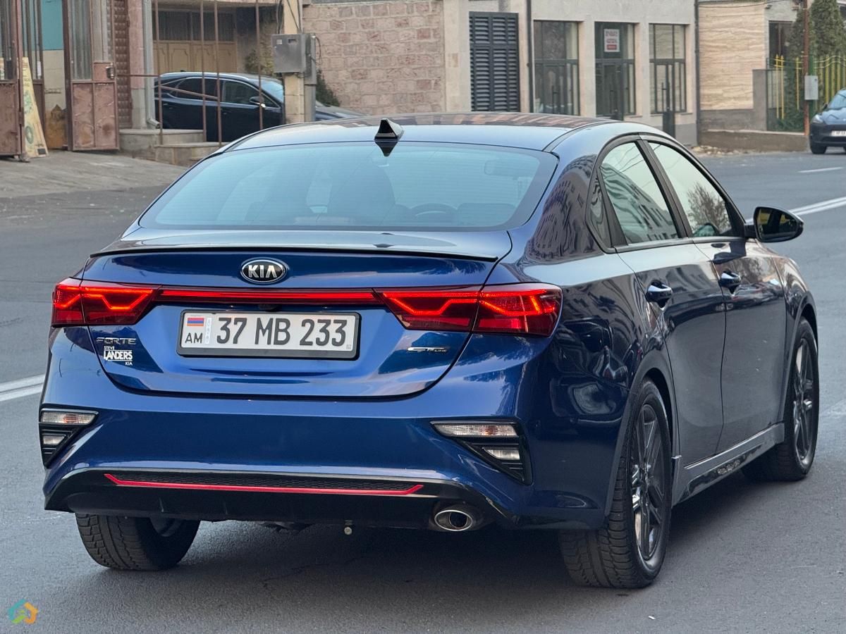 KIA FORTE GT LINE - image 6