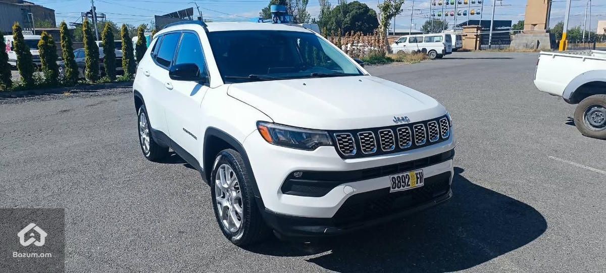 Jeep Compass 2022 - image 13