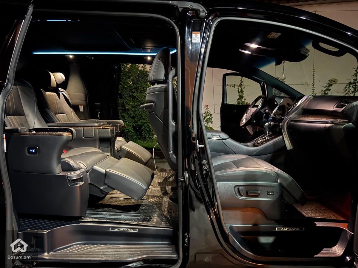 Toyota Alphard 2022 - image 7