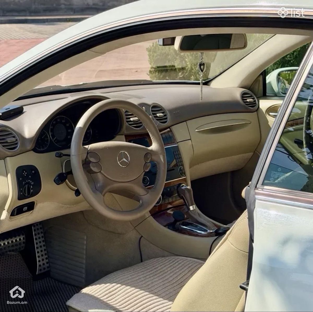 Mercedes-Benz CLK 350 2007 - image 4