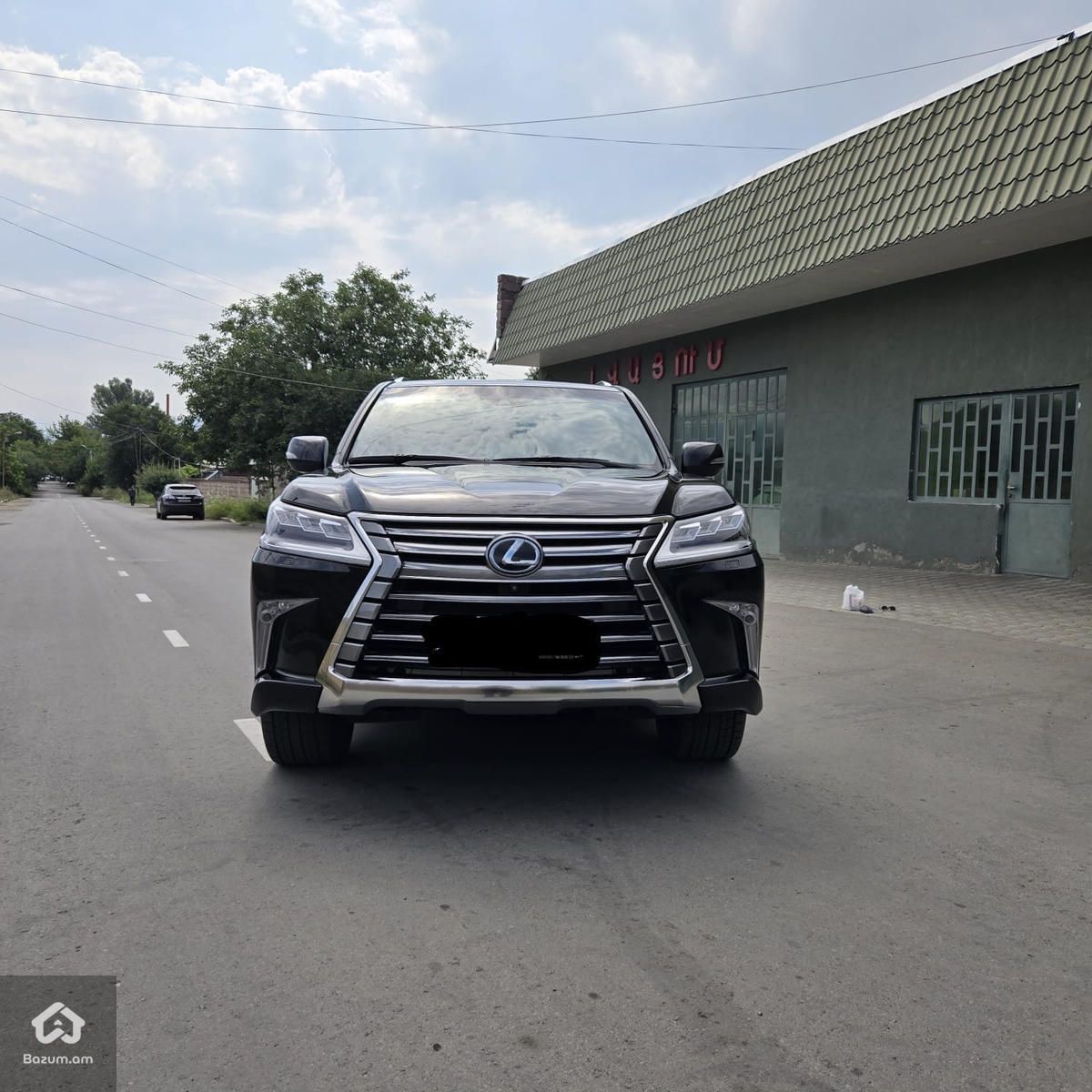 Lexus LX 570 2016 - image 3