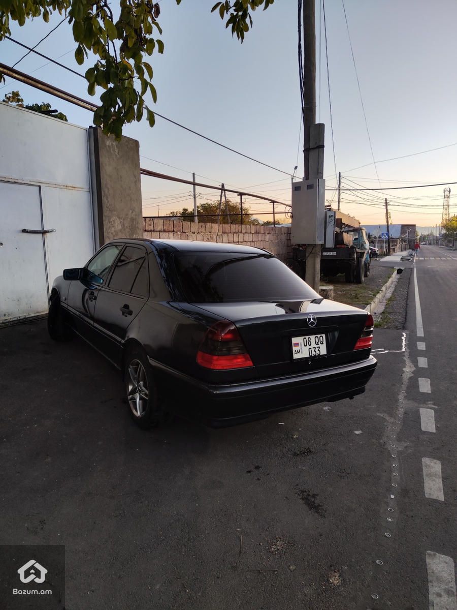 Mercedes Benz C200, Japan, գործարանային Ձախ ղեկ - image 2