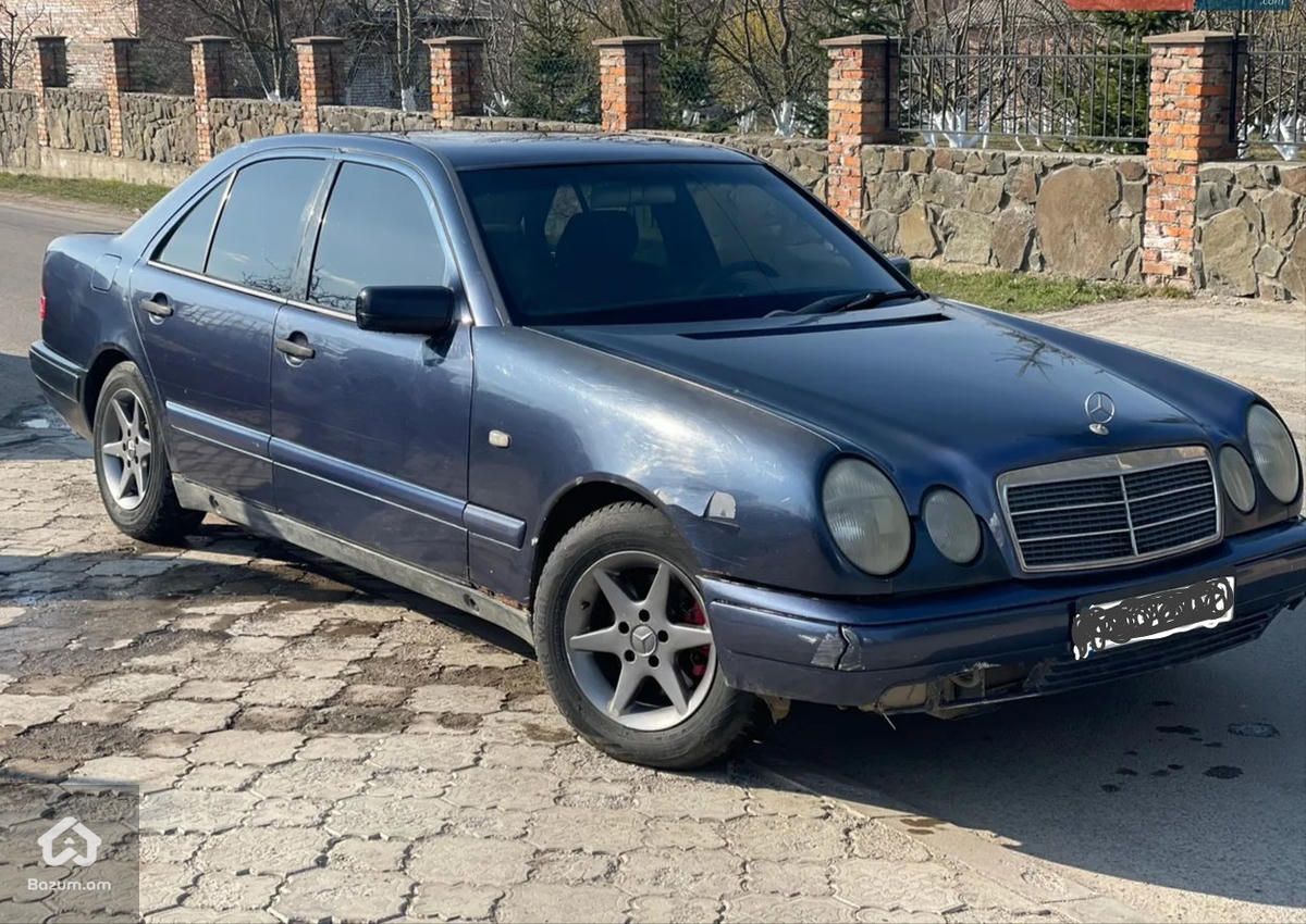 meecedes benz w210 e200 - image 1
