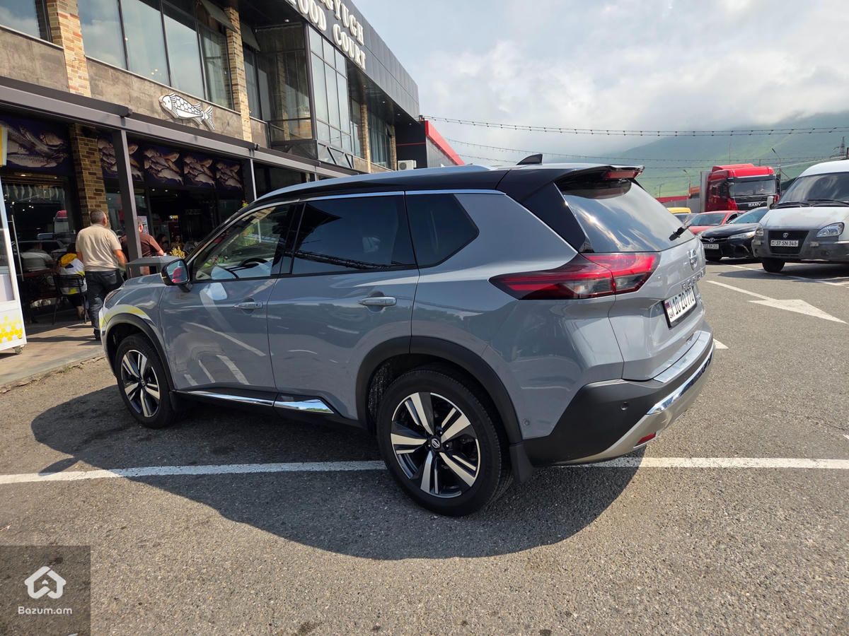 Nissan Rouge Platinum AWD 2,5 - image 4